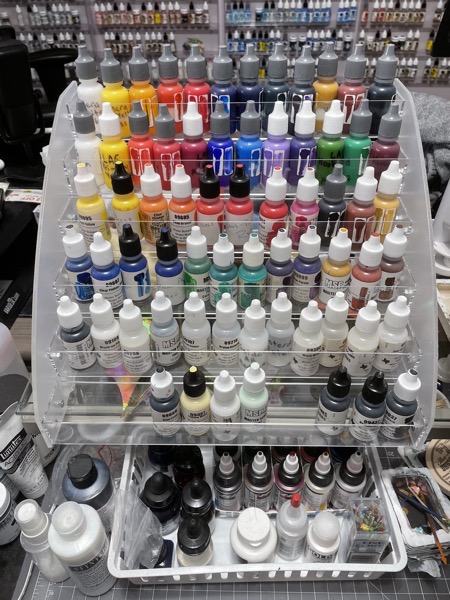 Awesome New Paint Station by Frontier Wargaming in 2022 - Must Contain Minis